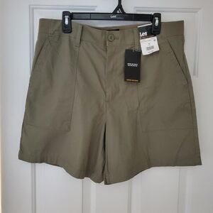 Lee Shorts Women's Size 14 Comfort Waist Olive Green New